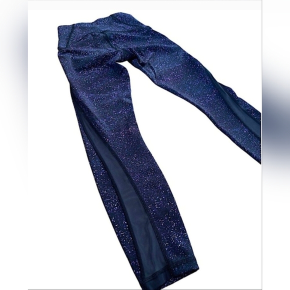 Lululemon train times 7/8 crystalline colour, size 4 - Picture 16 of 16